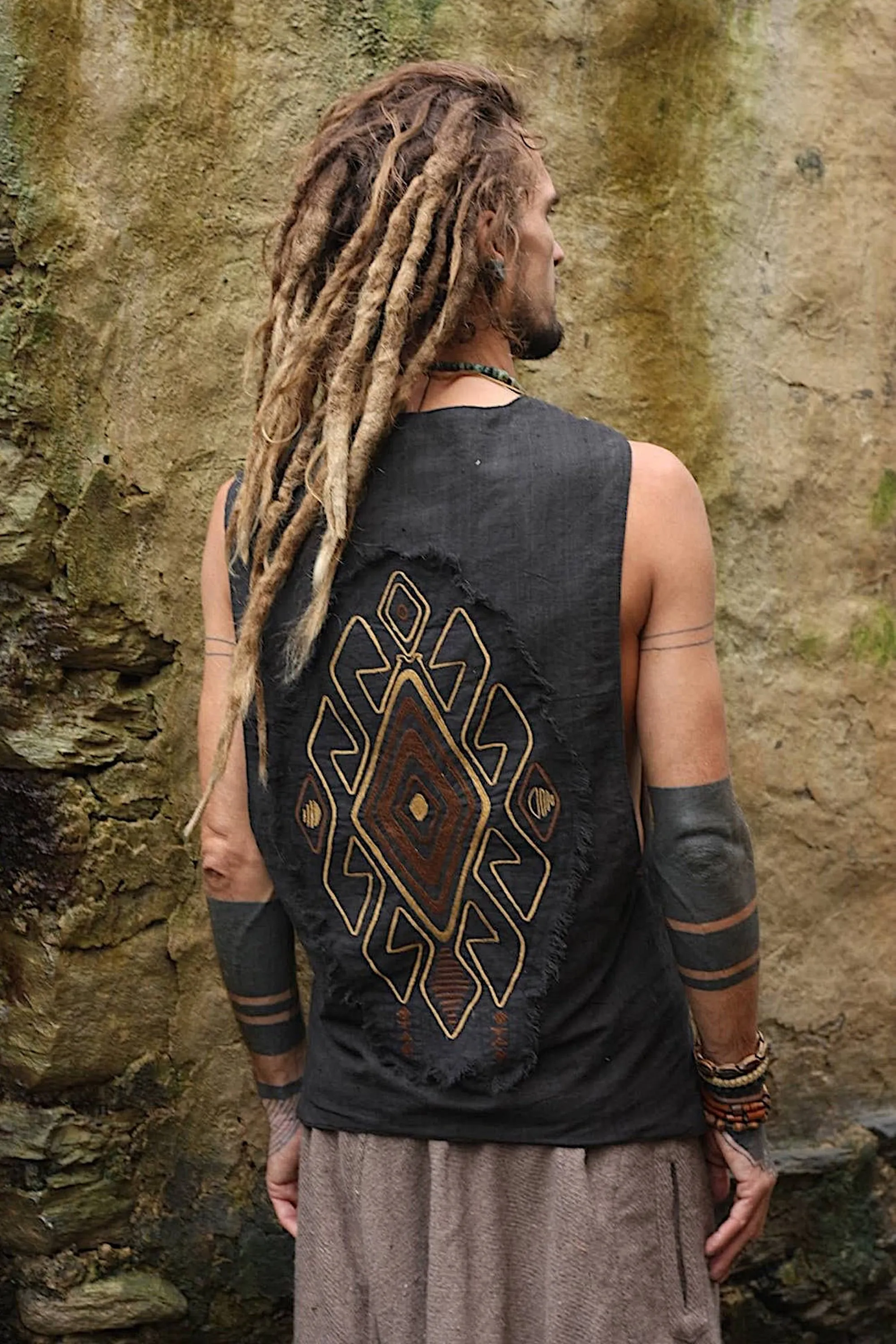 Black Handwoven Cotton Embroidered Vest ⫸ Natural Dyed