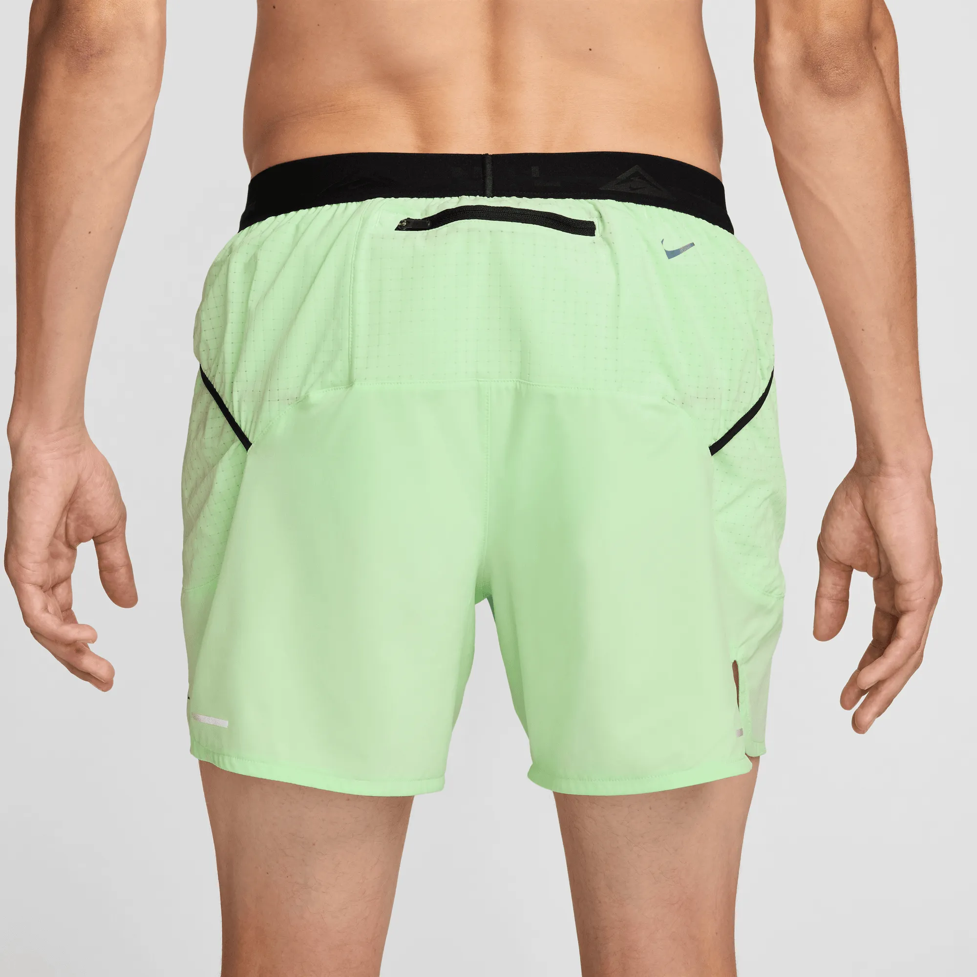 Men's Trail Second Sunrise 5" Brief-Lined Shorts (376 - Vapor Green/Vapor Green/Black)