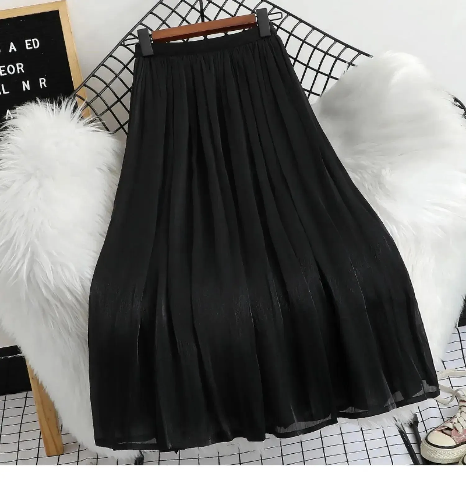 Minimalist Solid Color A-Line Skirt