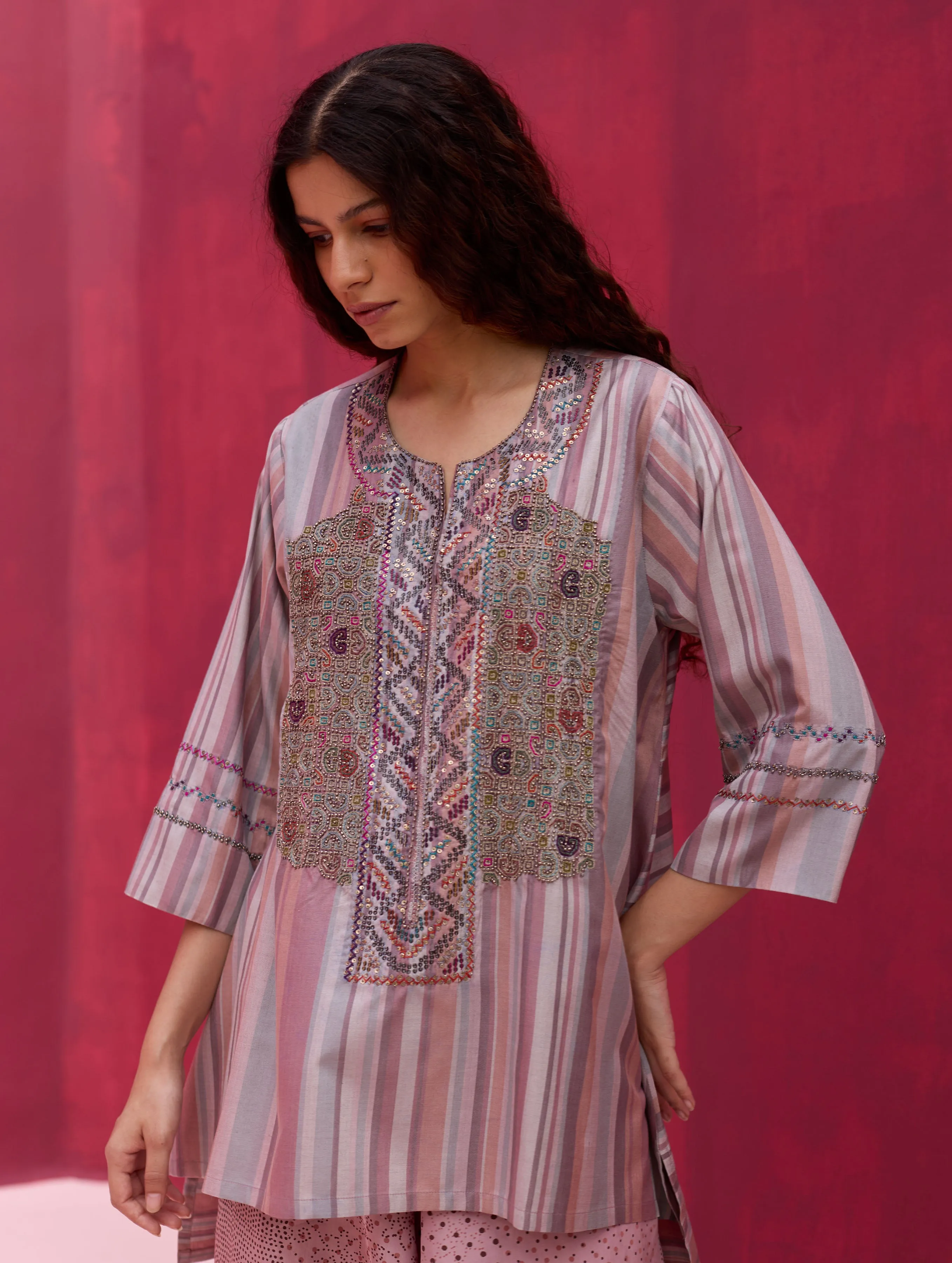 Olena Hand-Embroidered Silk Kurta Set - Lavender